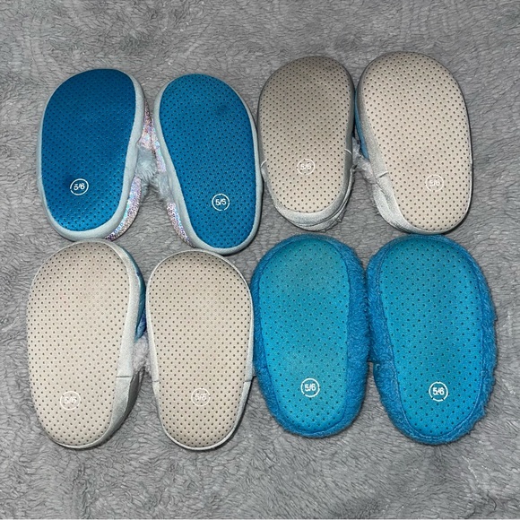 ‼️Disney Frozen‼️Frozen Theme Slippers Size 5/6 Girl Toddler - Picture 3 of 7